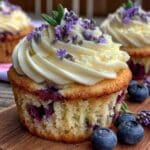 Blaubeer-Lavendel-Cupcakes - featured image