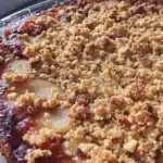 Saftiger Zimt-Birnen-Streuselkuchen - featured image