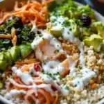Sushi-Bowl mit Lachs und Avocado - featured image
